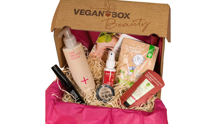 Beauty-Boxen im Vergleich: Das steckt drin » WomensHealth.de